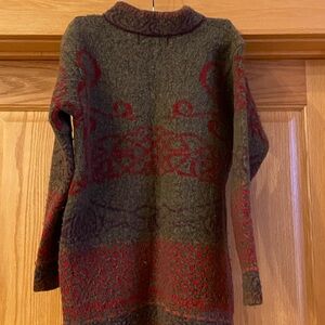 Chic Red and Green Women's Turtleneck Sweater
